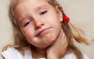 Каковы причины першения в горле у ребенка, что делать при сухом кашле и как лечить в домашних условиях?