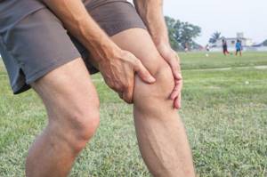 Болят колени после бега: основные причины неприятных ощущений, лечение и профилактика заболеваний суставов