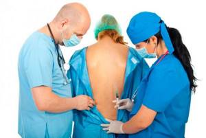 Болит спина после эпидуральной анестезии: основные причины, признаки, диагностика и лечение заболевания, профилактика в домашних условиях