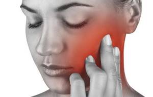 Ушиб челюсти: симптомы разных стадий, точное диагностирование травмы, правила оказания первой помощи, лечение в домашних условиях, особенности реабилитации и возможные последствия