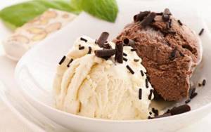 Мороженое и подагра: состав и калорийность продукта, польза и вред, особенности употребления, рецепты приготовления, сколько можно в день