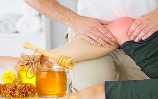 Лечение суставов с помощью меда: полезные свойства и противопоказания, способы применения и народные рецепты использования, эффективность