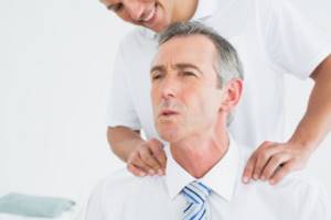 Самомассаж при шейном остеохондрозе: техника выполнения и примеры упражнений, польза и вред процедуры, рекомендации и запреты