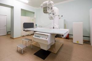 Рентген локтевого сустава: описание особенностей процедуры, противопоказания, показания и методы проведения, результаты лучевой диагностики и другие методы исследования