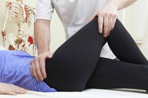 Боль в тазобедренном суставе при ходьбе: классификация неприятных ощущений и возможные патологии, способы терапии и методы диагностики