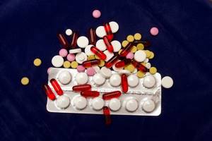 Антибиотики при артрите (ревматоидном, инфекционном): общие принципы терапии, схема лечения и выбор препаратов, показания и возможные побочные действия