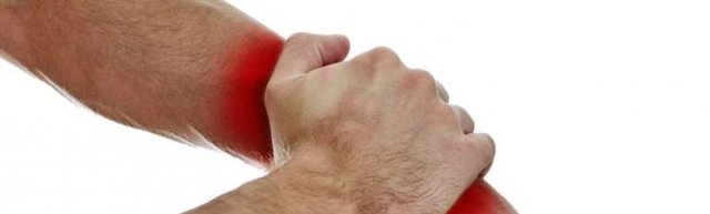 Ушиб руки: возможные причины травмы, характерная симптоматика и правила оказания первой помощи, лечение препаратами и народными средствами, последствия и осложнения