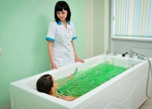 Лечебные ванны при остеохондрозе в домашних условиях: показания для применения и противопоказания, эффективность и виды, применение дома