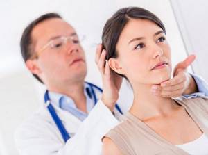 Лечение шума в ушах при шейном остеохондрозе: причины нарушения, диагностика, основные методы устранения медикаментозными средствами в домашних условиях