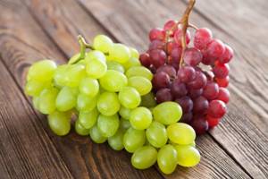 Употребление винограда при подагре: польза растения, можно или нельзя есть при заболевании, нормы и правила потребления, противопоказания и возможный вред