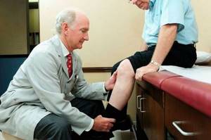 Судороги ног в пожилом возрасте: частые причины, симптомы, как правильно лечить, к какому врачу обратиться