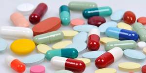 Обезболивающие таблетки при болях в спине: обзор эффективных лекарственных средств, принцип их действия, показания и противопоказания к применению, стоимость в аптеках