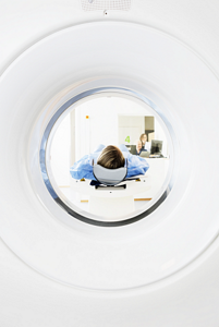 МРТ шейного отдела позвоночника: виды и преимущества методики, показания и противопоказания к диагностике, подготовка и механизм проведения процедуры, ее стоимость