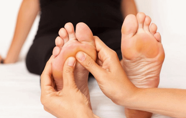 Артрит пальцев ног: причины и признаки болезни, разновидности и способы диагностики, медикаментозная и народная терапия, правила питания