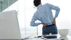 Боль в спине: психосоматические причины болевых ощущений в пояснице, общая клиническая картина и лечение заболевания