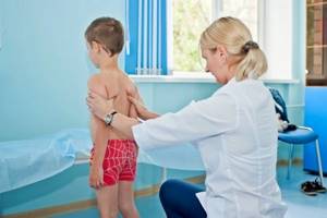 У ребенка болит спина: провоцирующие факторы и вероятные причины болей, эффективные методы диагностики и лечебные мероприятия, меры профилактики