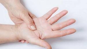 Немеют руки при беременности: о чем говорит данный симптом, диагностика болезни, лечение и профилактика народными и медицинскими средствами