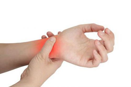 МРТ кисти руки и лучезапястного сустава: преимущества диагностики, показания и противопоказания к назначению, подготовка и этапы исследования, эффективность и цена