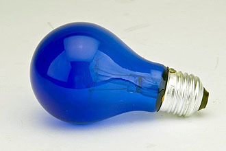 Можно ли греть ухо при отите синей лампой для прогревания при наружном: сколько солью