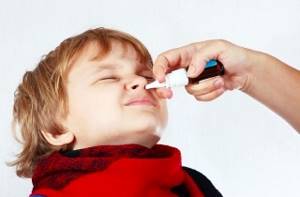 Сопли как вода у ребенка: чем лечить жидкий насморк, лечение, если течет нос ручьем